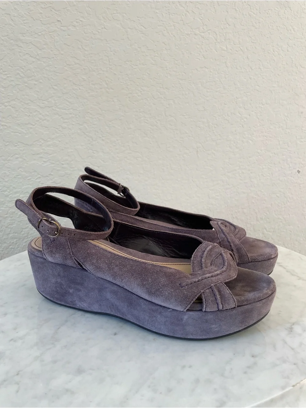 Vintage Ferragamo Leather Platform Sandals Women’s Size 9